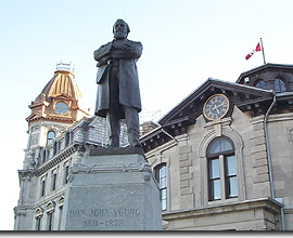 Le monument à John Young